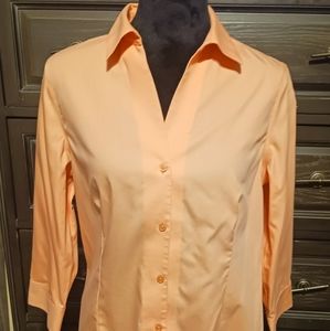 Beautiful fitted Jones New York Signature Fall top
